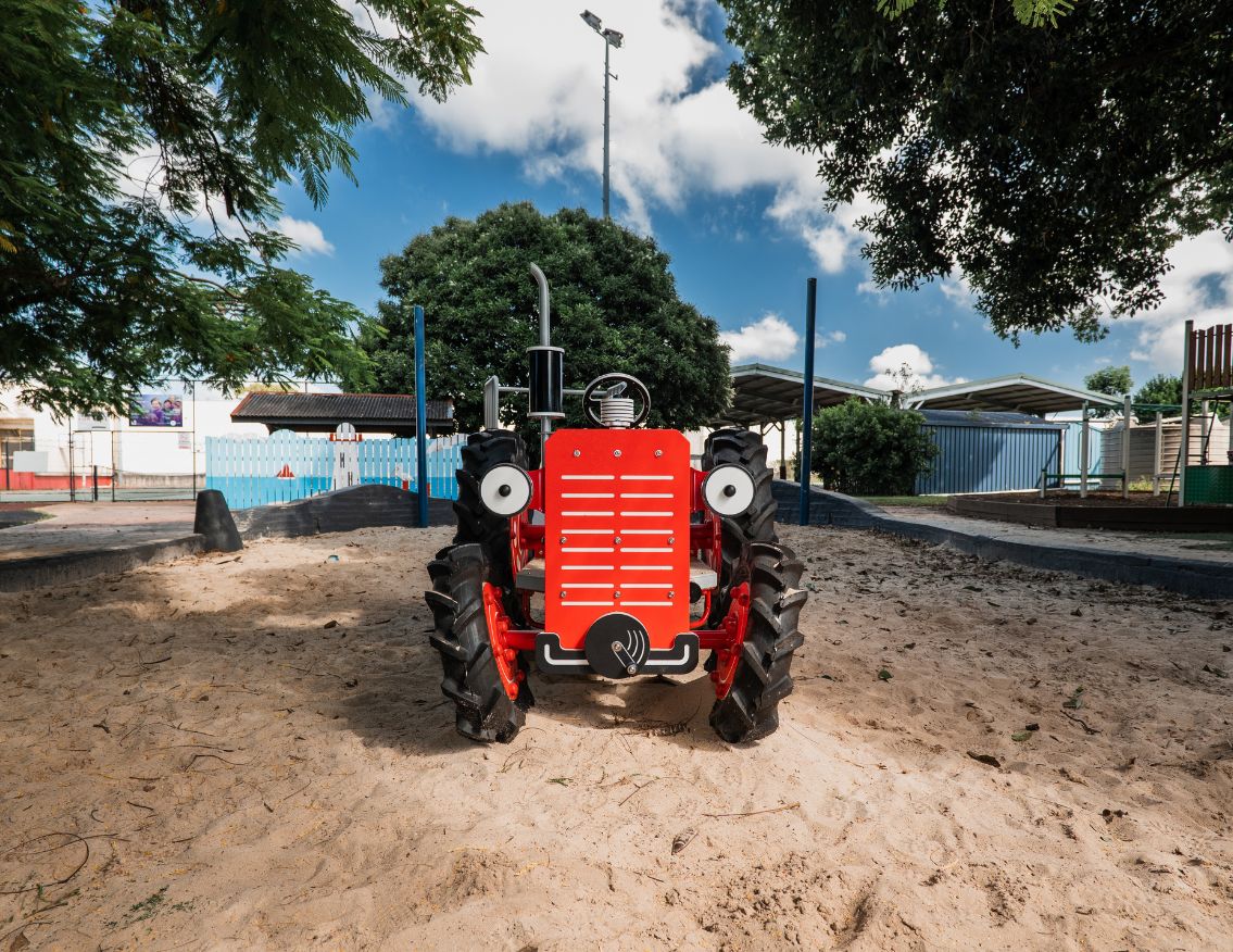 Freestanding tractor